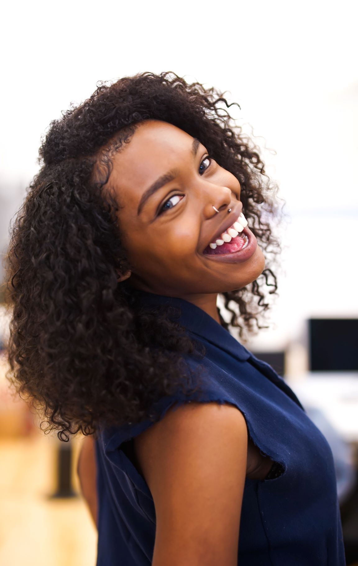 La cure de sébum pour vos cheveux afro : bienfaits et mode d’emploi